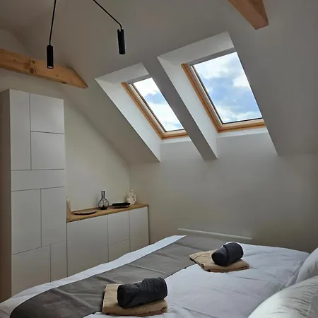 Apartment Pod Vinohradem - & Vinne Sklepy